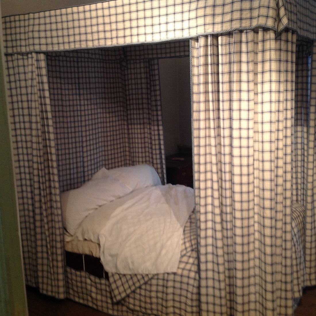 Betsy Ross House Bedroom